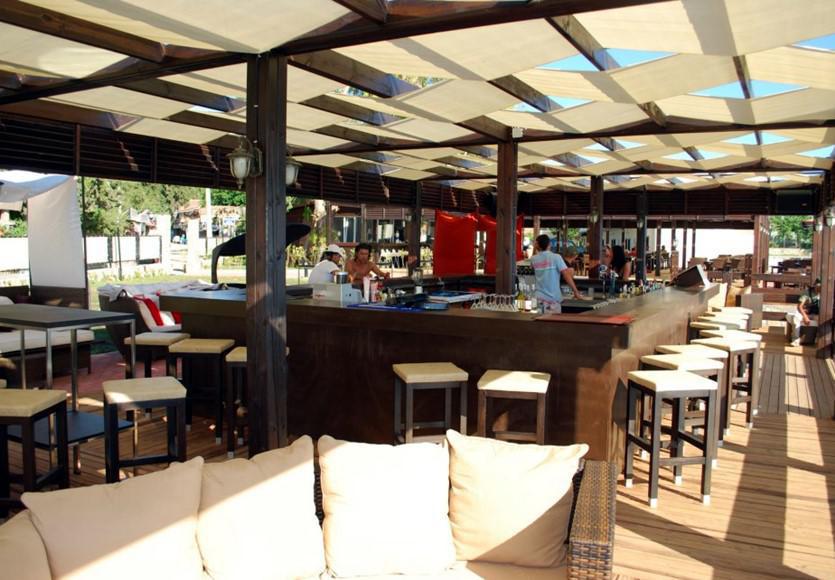 Side Beach Club Εξωτερικό φωτογραφία